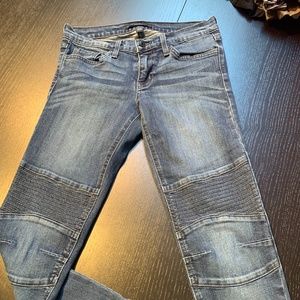 FLYING MONKEY Skinny Jeans w/ Stitched Knee Detail